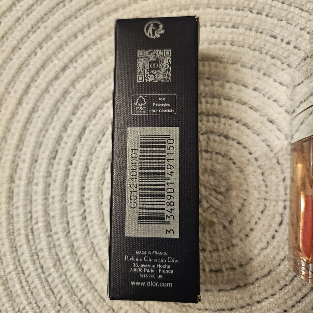 Dior Lip Glow Oil Cherry Oil – Color Awakening | NIB - Picture 4 of 4